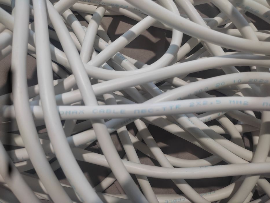 Кабель медвый 27м