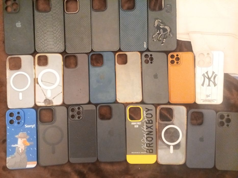 Срочно продам чехлы на айфон