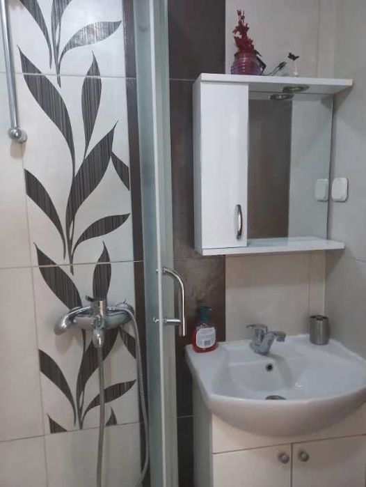 Дава се под наем Двустаен апартамент в Пловдив, Остромила - 65 кв.м за 270.3 € - Снимка #1