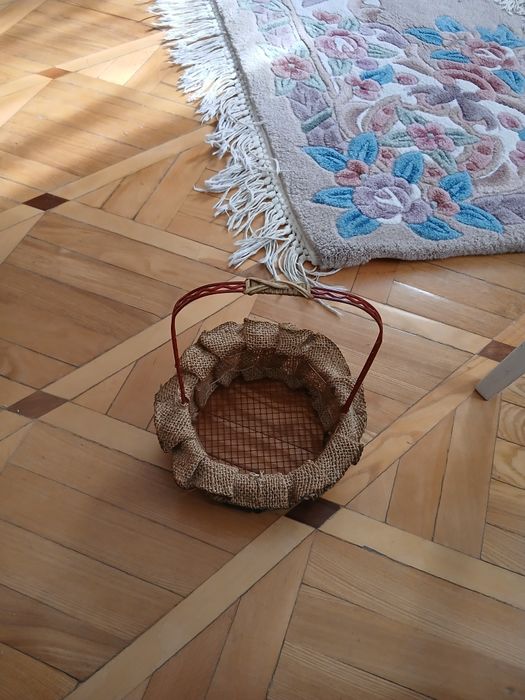 Плетёная корзинка