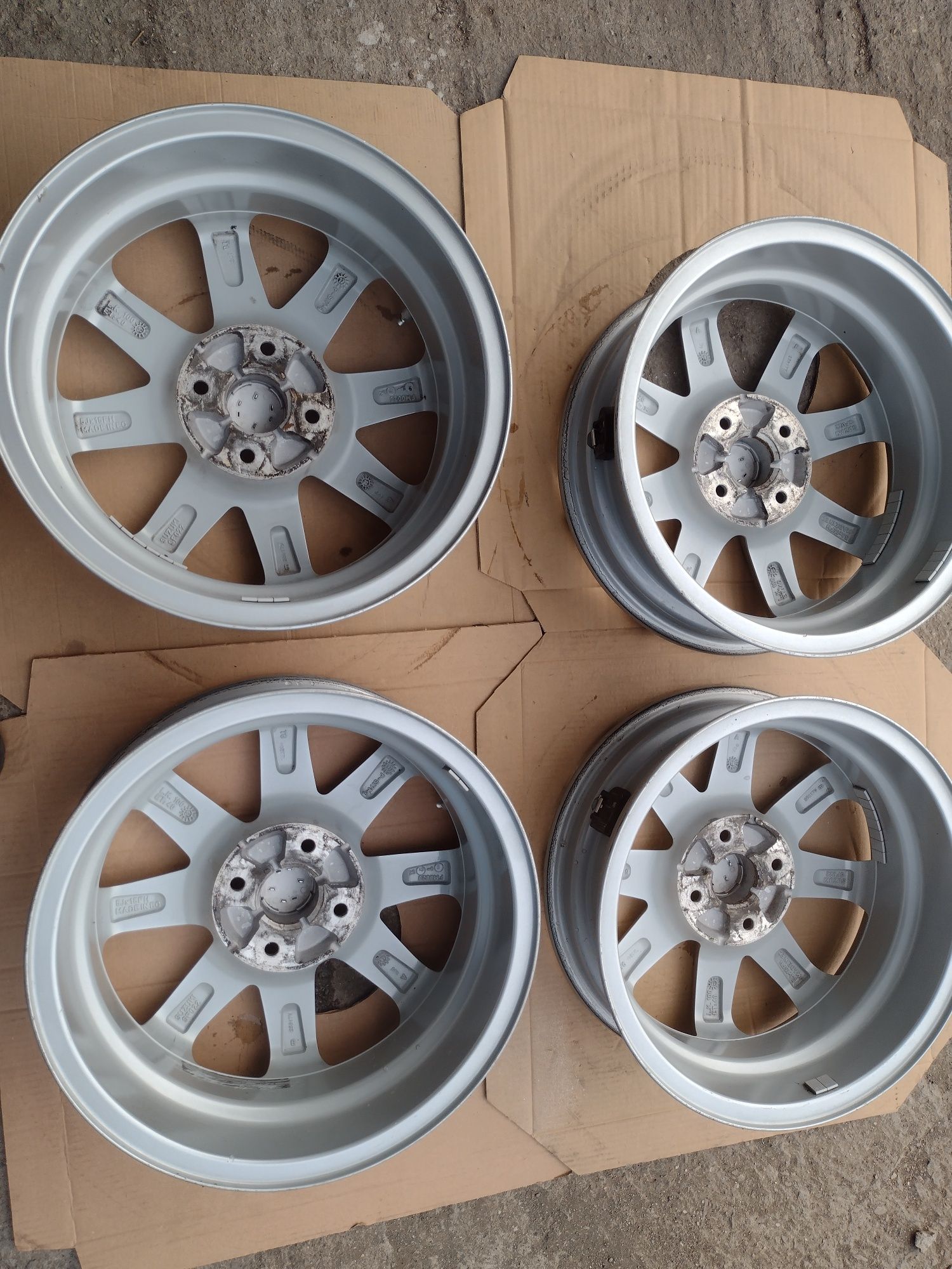 Почти нови 15-4х100 ЕТ40 5j Suzuki Ignis