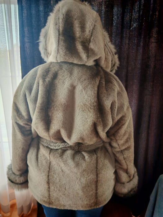 Луксозно палто от естествен косъм лисица – Max Mara