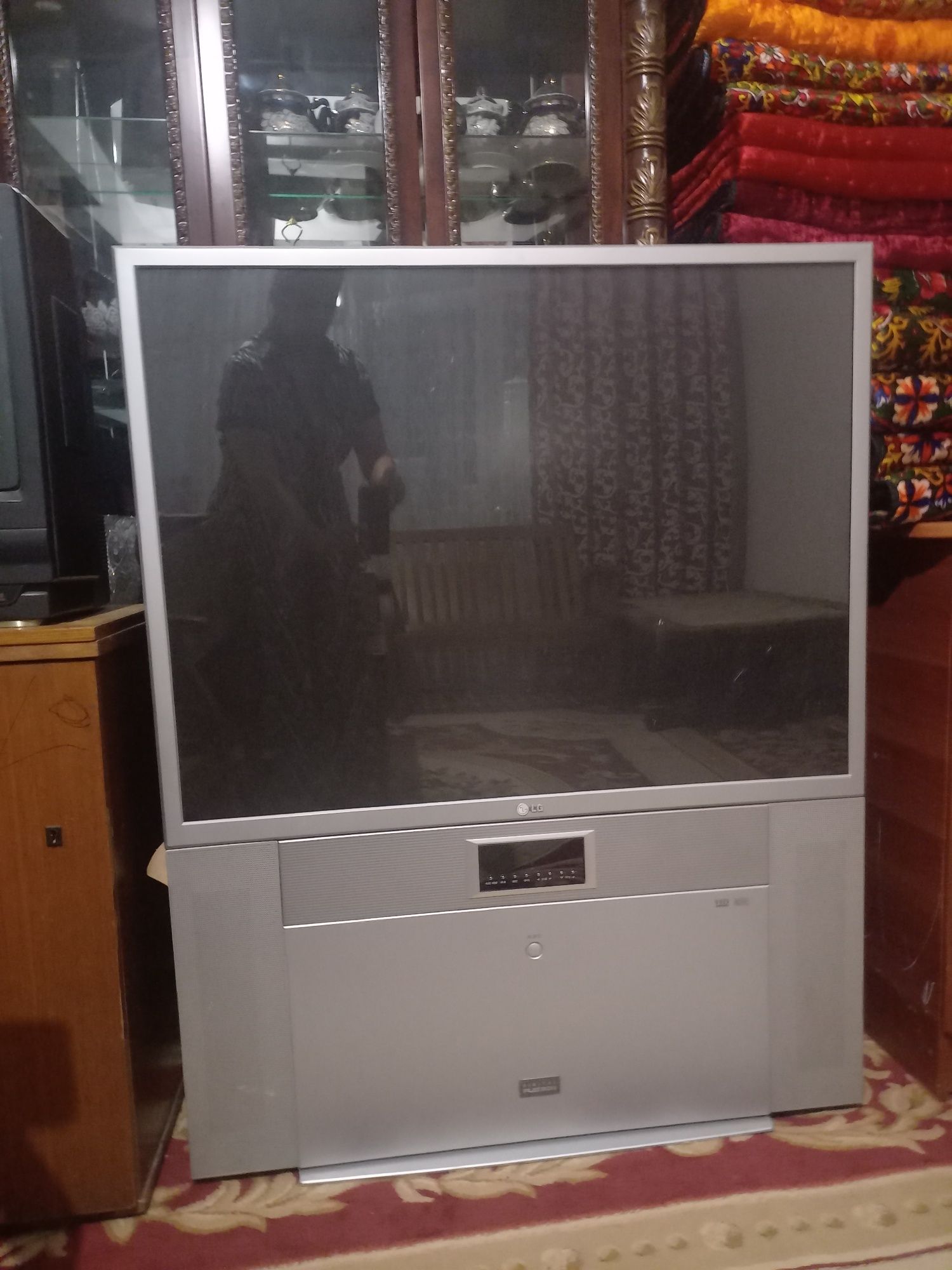 Телевизор LG, очень хорошем состоянии