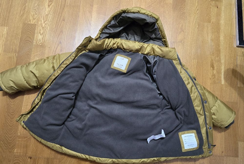 Vand geaca Zara 7-8 ani