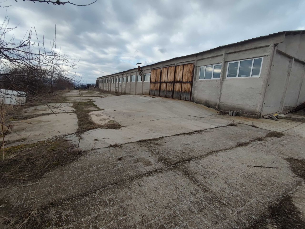 Продава се Промишлена сграда в с. Богьовци, Област София-област - 5000 кв.м за 78 €/кв.м - Снимка #5