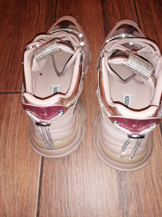 Vând adidași, nr 39 Dama