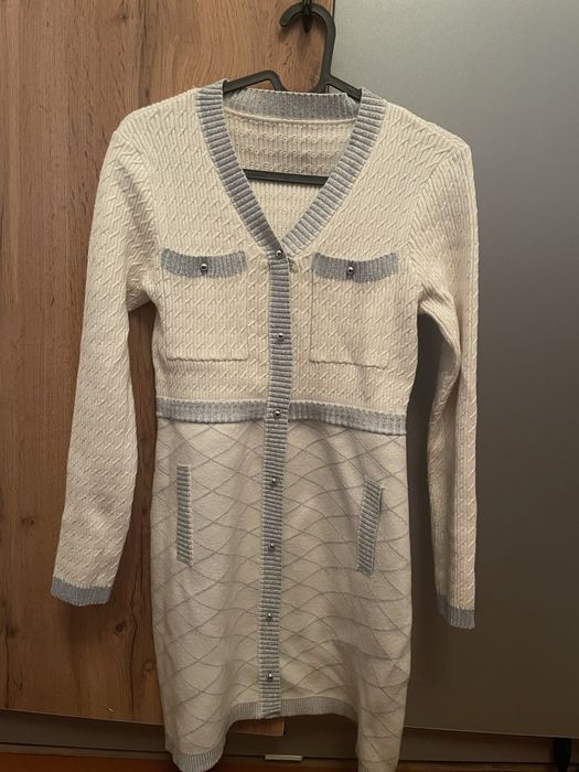 Платья осенний зимний размер S для девушек