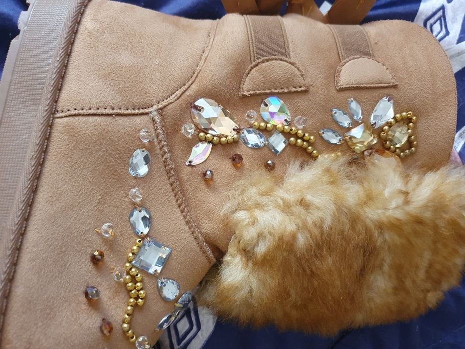 Ботуши зимни с кристали Сваровски.р38