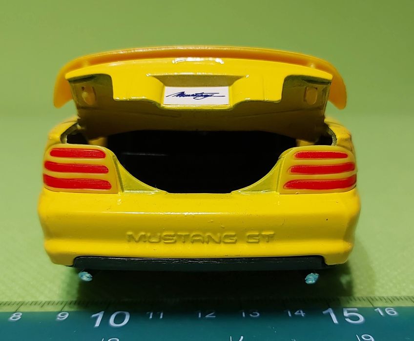 Количка  Mustang GT 94. Цена: 40лв.
