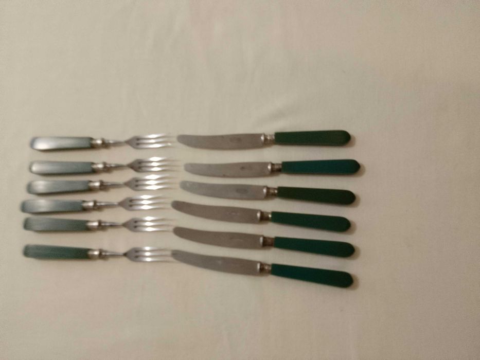 прибори за хранене ростфери