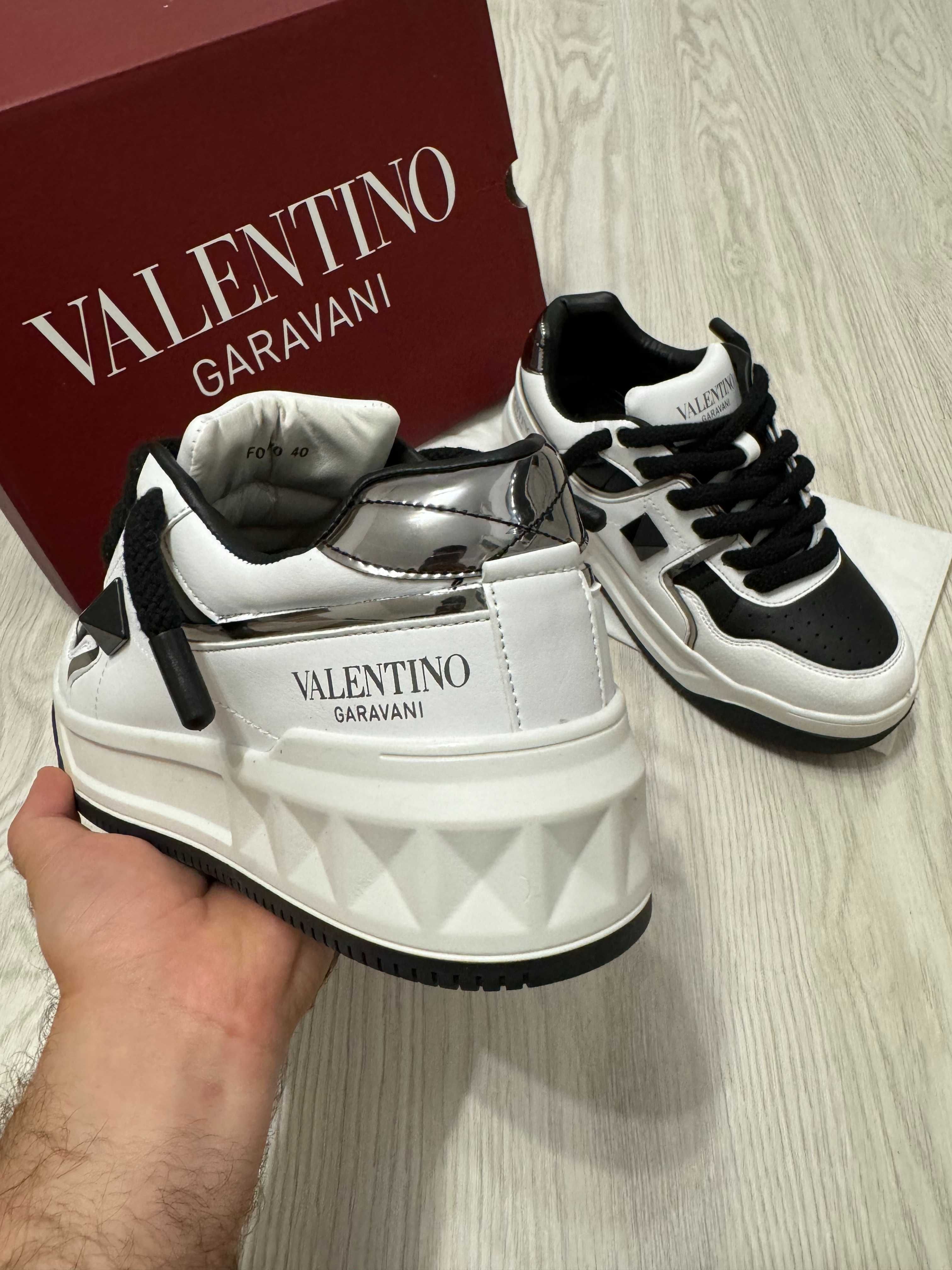 Adidasi Valentino Garavani - One Stud Low-Top Sneakers Full BOX - NOI