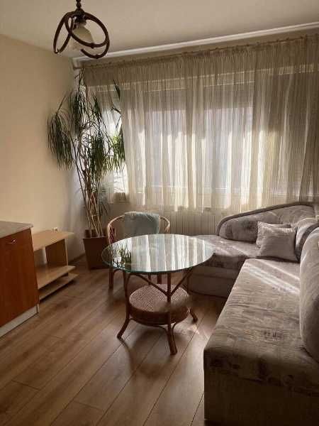 Продава се Многостаен апартамент в Пловдив, Център - 160 кв.м за 2600 €/кв.м - Снимка #1