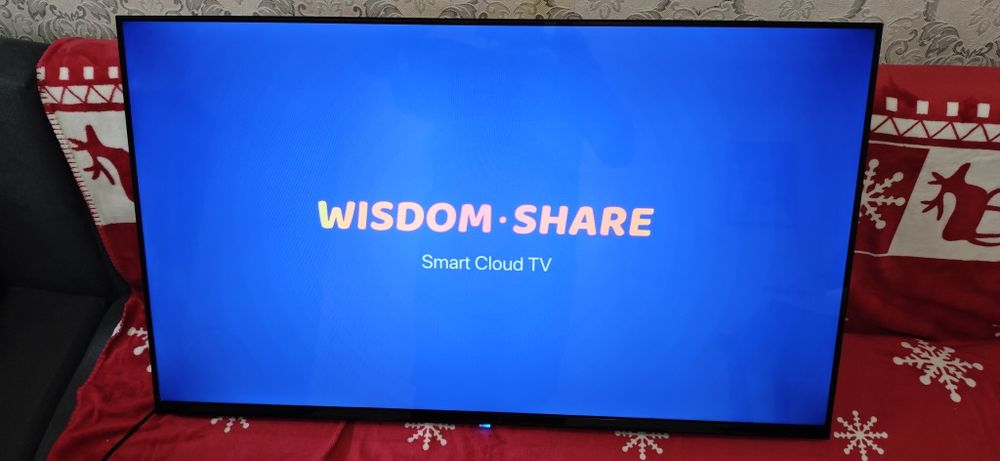 Продам Smart TV телевизор