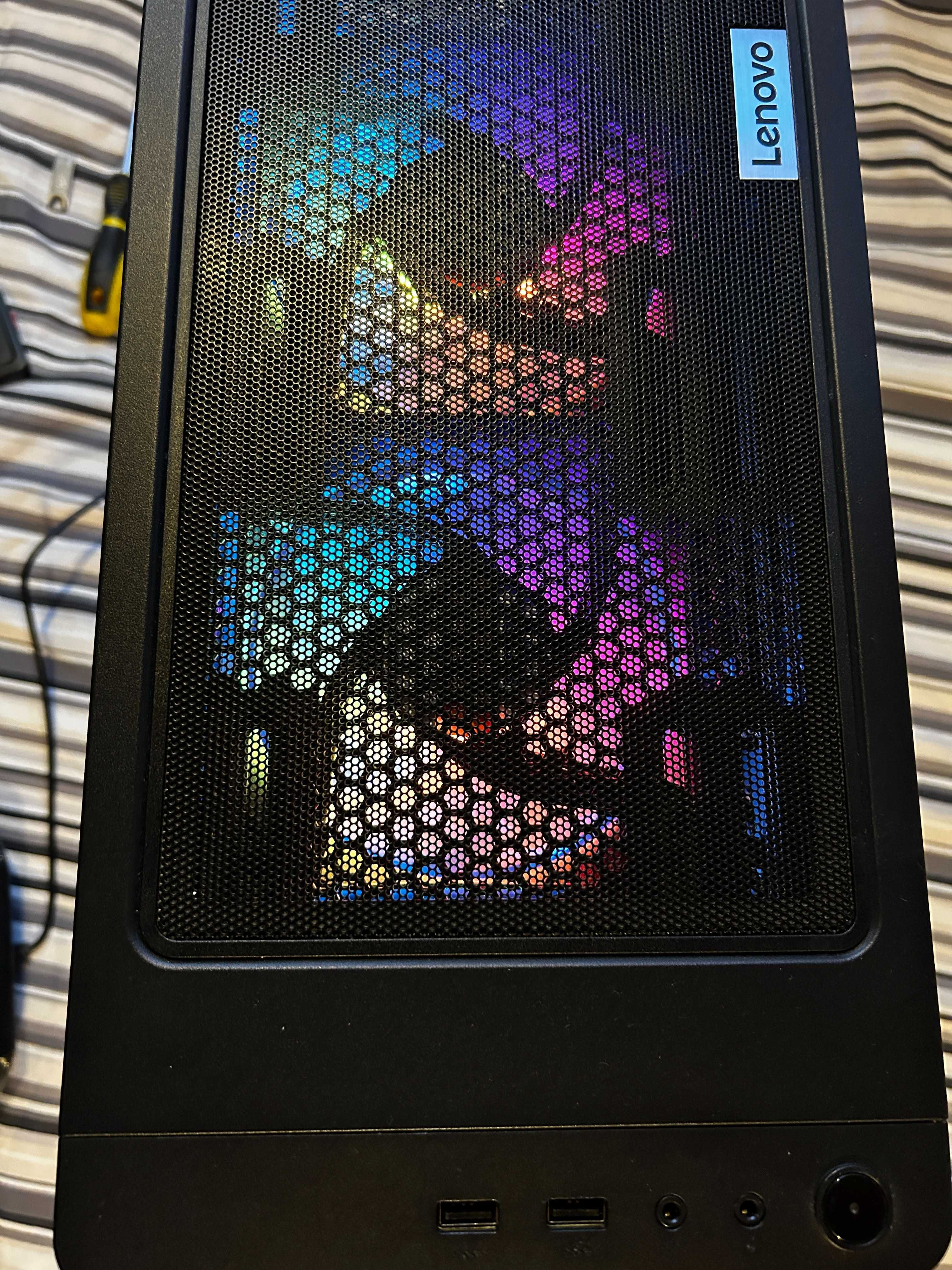 Геймърски Ryzen7 5800/RТX 3070/32gb рам/Nvme 1tb/LENOVO Legion/RGB Top