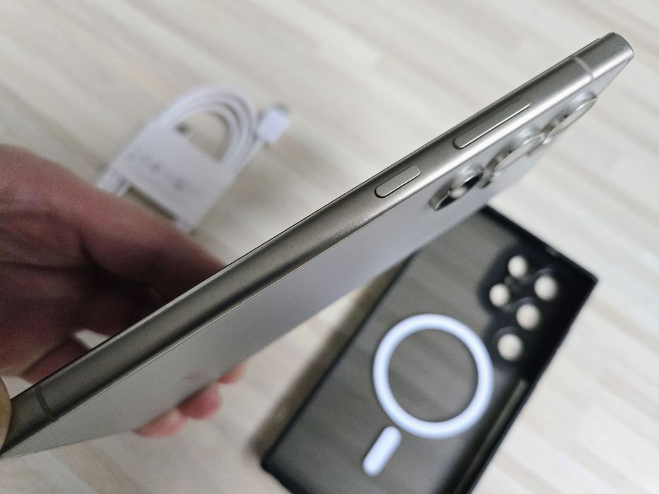 Samsung S24 Ultra 512 garanție