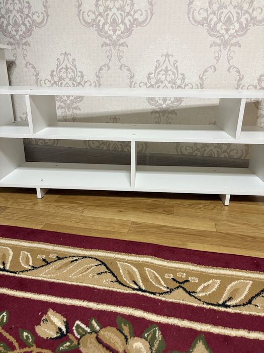 Подставкв тв немесе кітап қоятн сөреде болад өте жақсы күйде