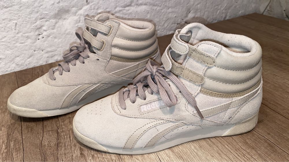 Reebok Classic Hi “38”