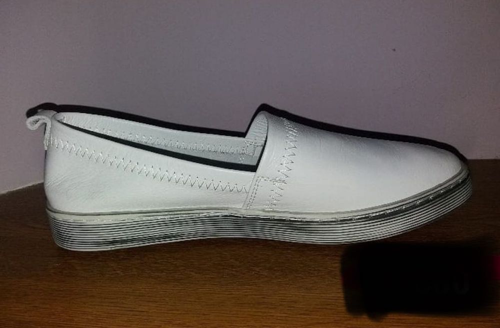 Женские кожаные слипоны