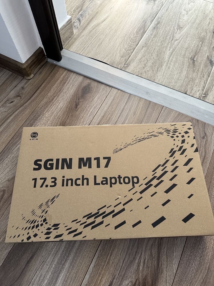 Laptop SGIN M17 - 512/8GB - Nou
