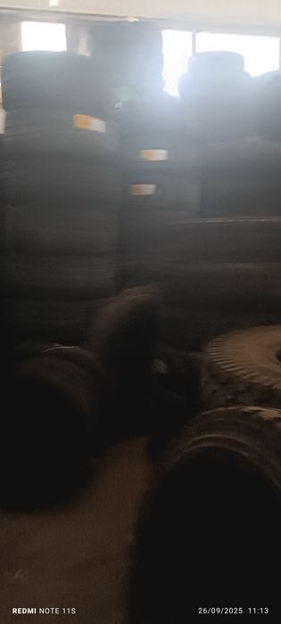 Грузовые шины 9.00 R20 (260)