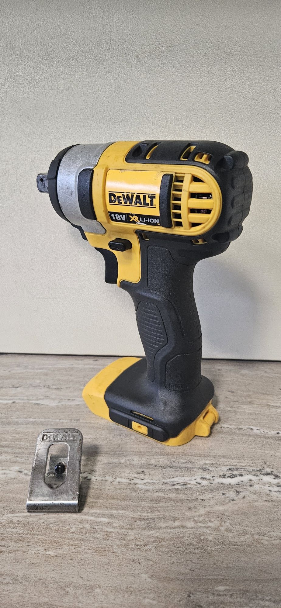 Dewalt Гайковерт DCF880 18V.