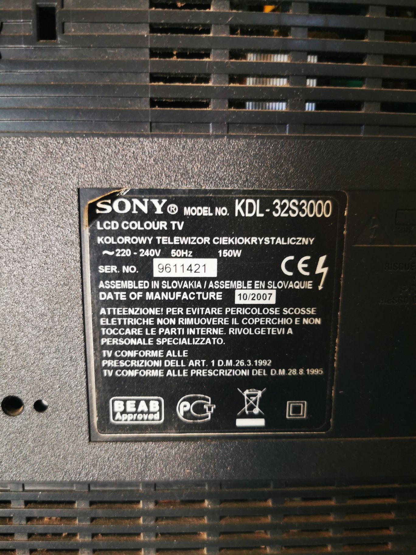 Телевизор SONY  model KDL 32S3000