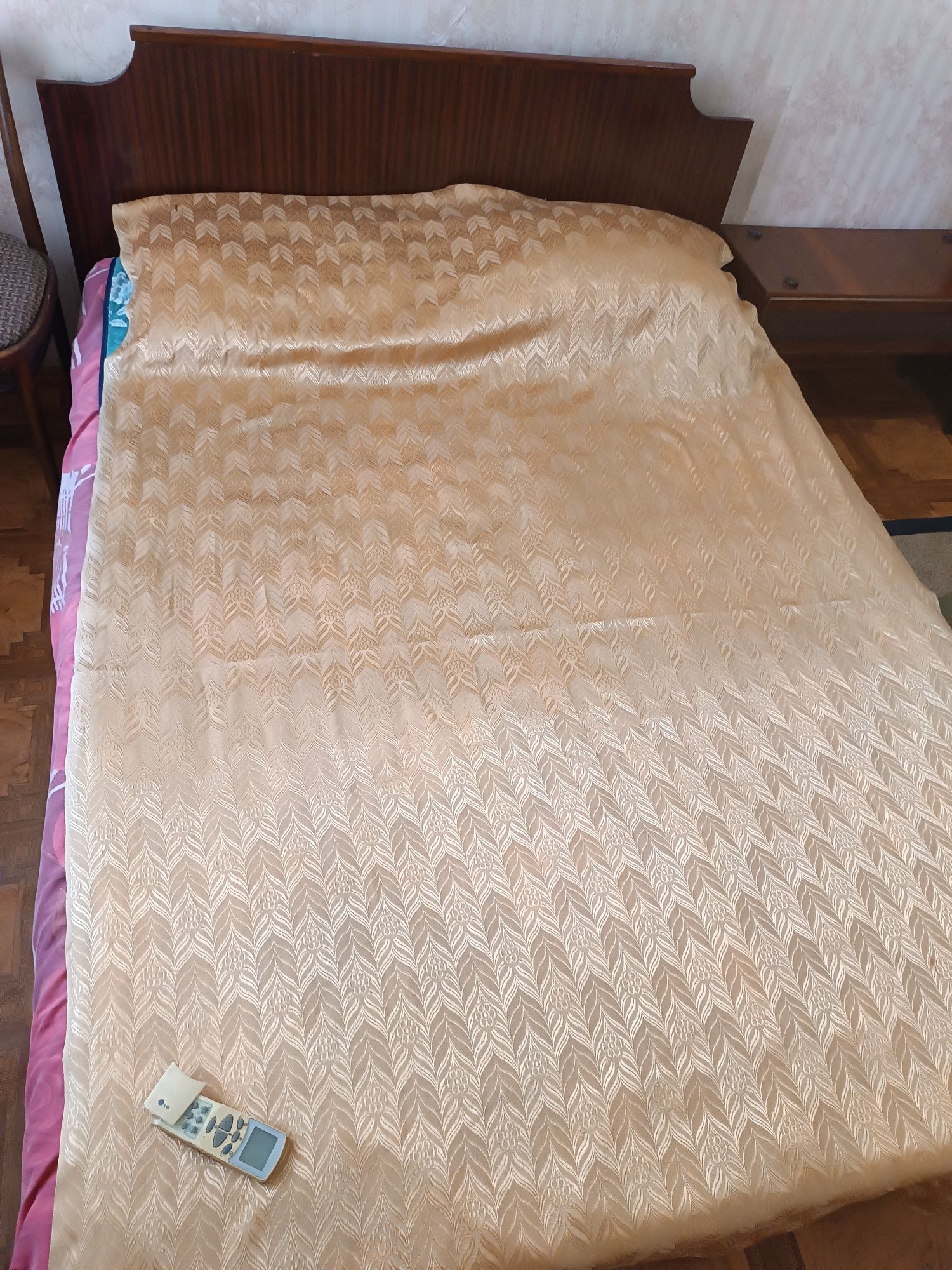 Продается 2 спальня кровать