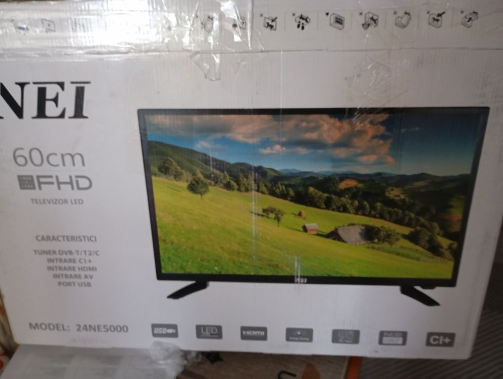 Televizor NEI 60 cm in garanție