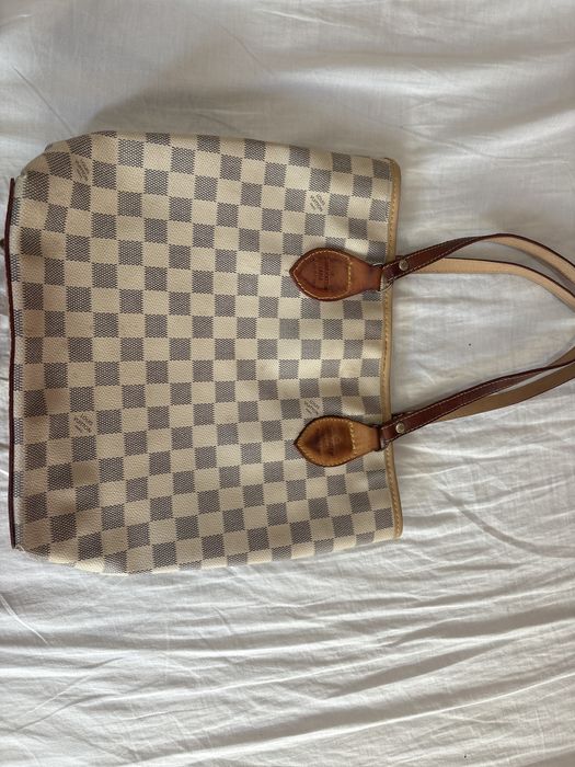 Geanta Louis Vuitton