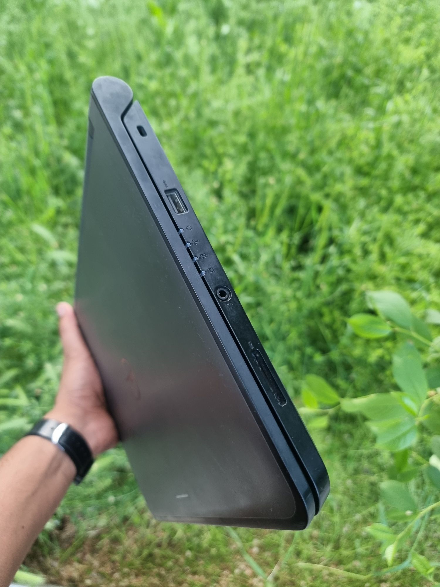 Dell Latitude 3340