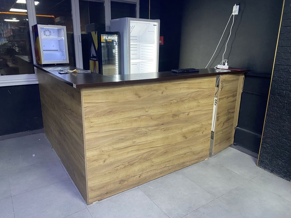 Ресепшен  деревянный