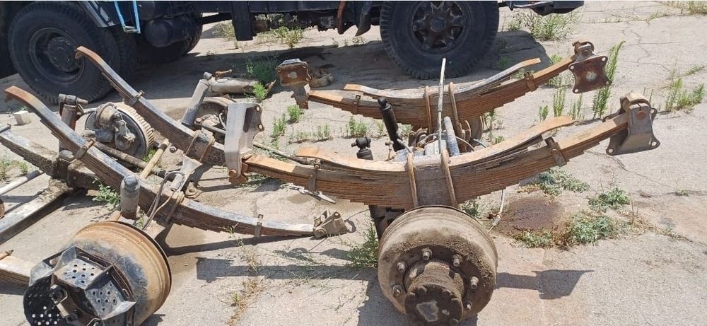 Продам мосты рессоры на камаз,маз,краз,зил хова. И.т д