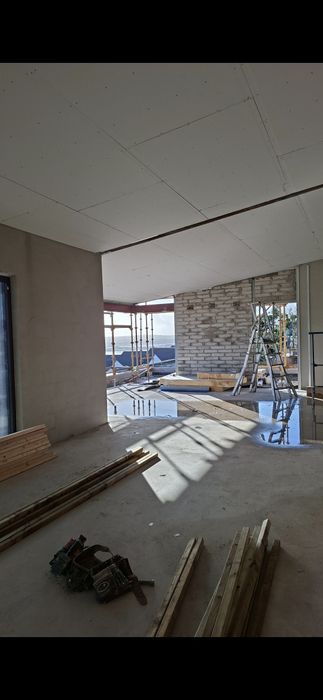 Executăm Lucrări Interioare/Exterioare