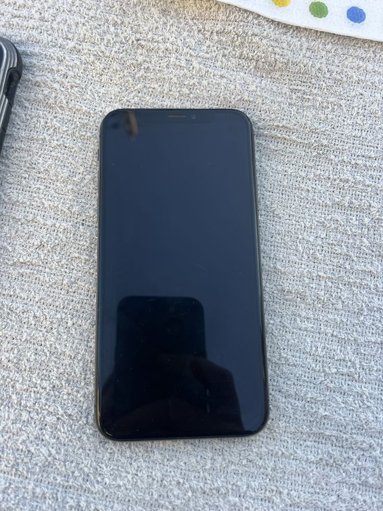 Мобилен тел iphone xs