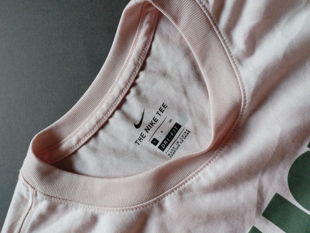 Nike dri-fit -s- дамска тениска