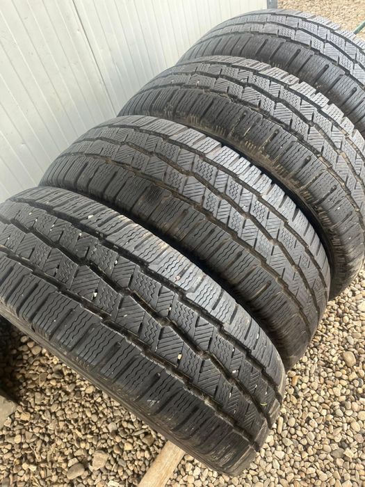 235/65 16 C Anvelope de iarna ,Michelin