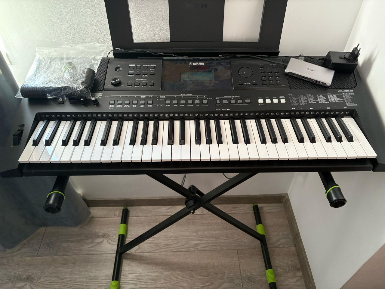 Pian Yamaha PSR-E463
