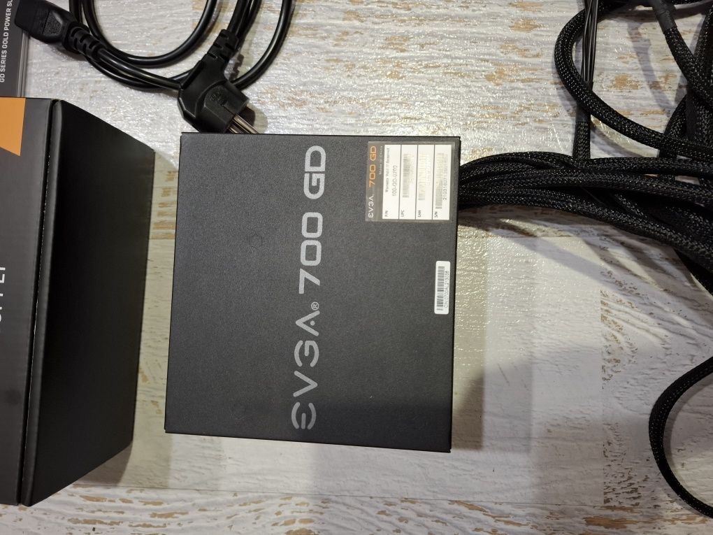 Захранване  EVGA 700 GD
