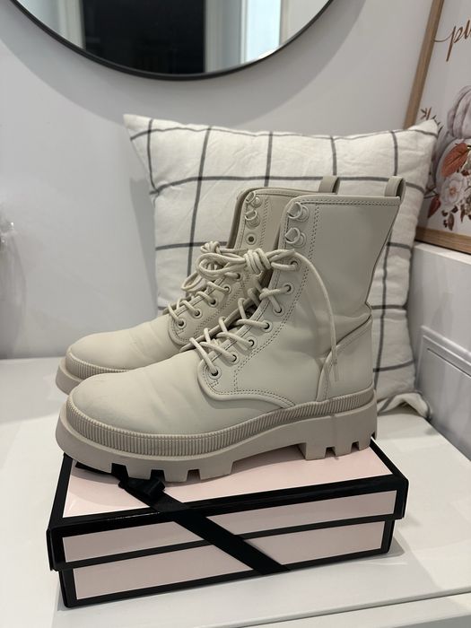 Ghete bocanci crem 37-38