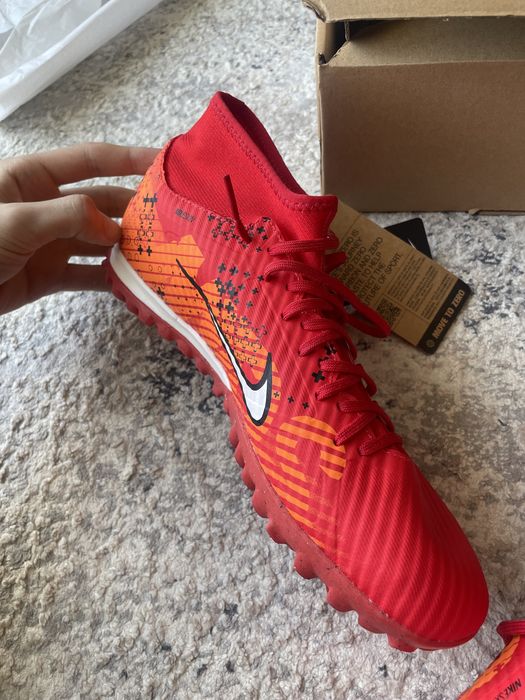 Срочно Оригинал. Сороконожки Найк. 42-размер