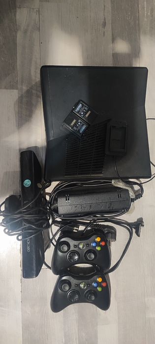 Xbox 360 с играми