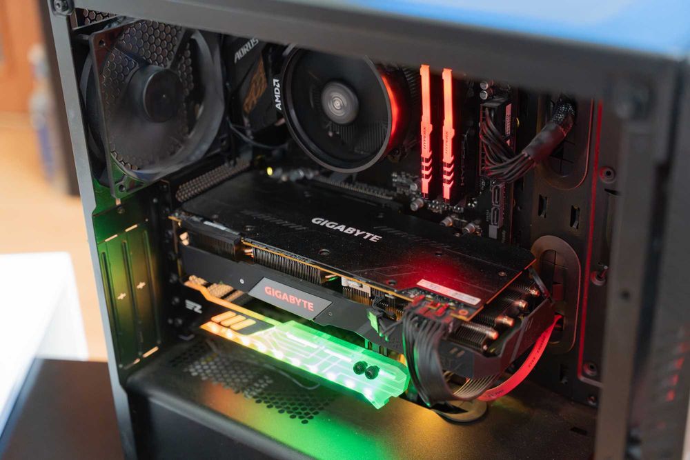 Геймърски компютър – Ryzen 5 5600 / RTX 2070 Super / 16GB RAM