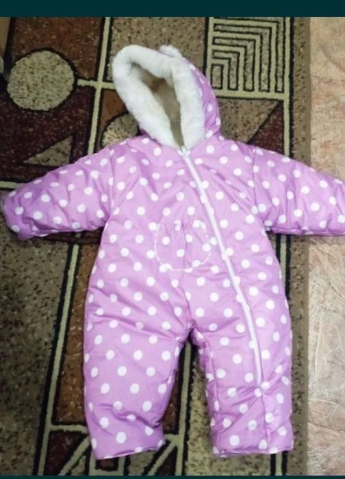 Отдам комбинезоны за