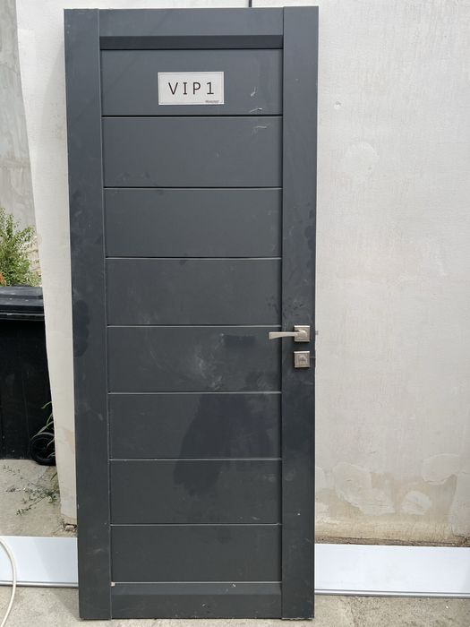 Продается дверь межкомнатная