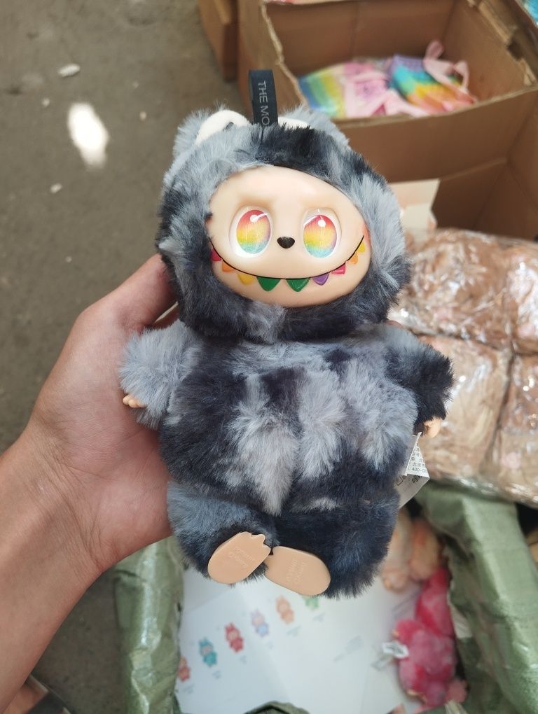 Labubu оригинал — подвижная фигурка для коллекции и подарка