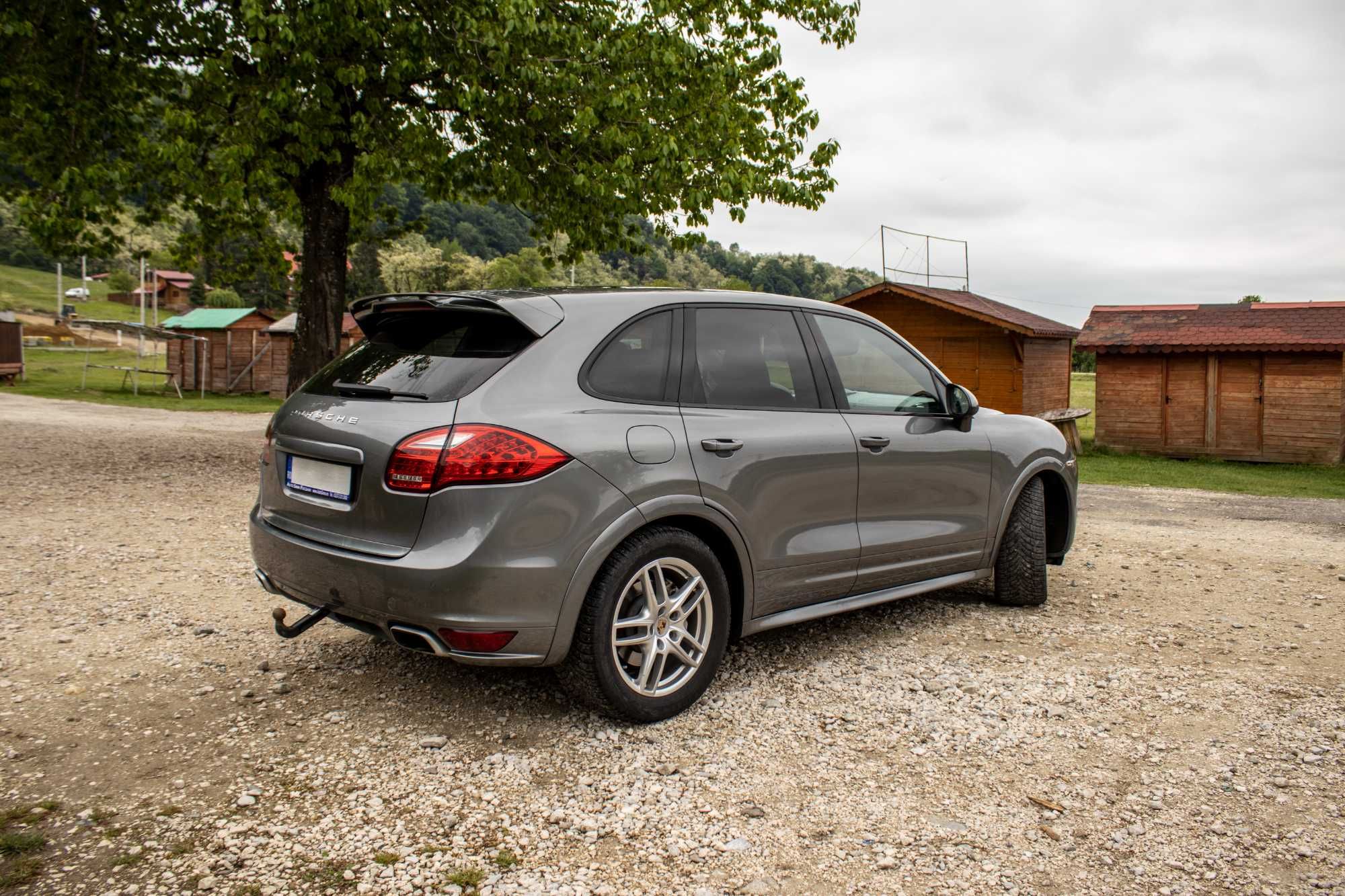 Porsche Cayenne GTS 3.0 D