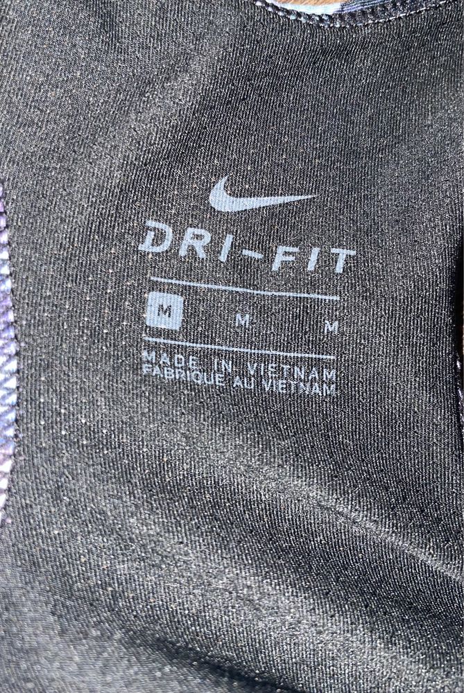 Дамски топ Nike Dry fit