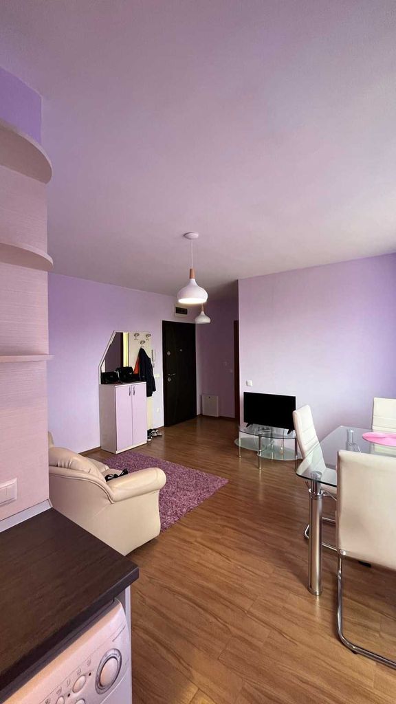 Дава се под наем Двустаен апартамент в София, Център - 60 кв.м за 475 € - Снимка #1