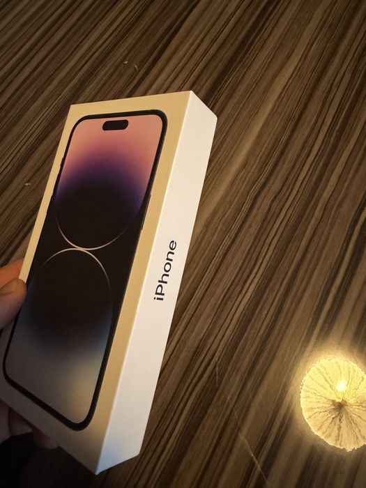 Vând iPhone 14 Pro Max