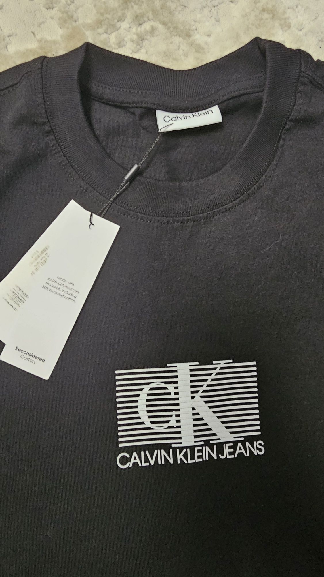 OFERTĂ Tricou Calvin Klein negru calitate premium - verificare colet